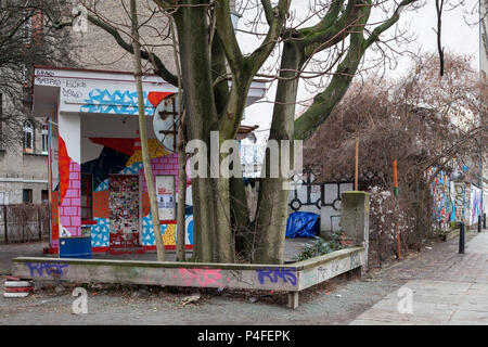 Berlin, Deutschland, ehemalige Tankstelle im Templiner Straße Ecke Schwedter Straße in Prenzlauer Berg Stockfoto