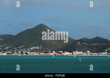 Golf und die Küste der Insel im Karibischen Meer. Philipsburg, Saint-Martin Stockfoto