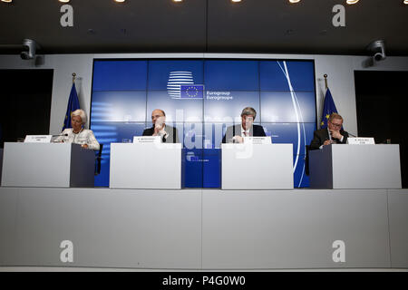 Luxemburg. 22. Juni, 2018. Präsident der Eurogruppe Mario Centeno gibt eine Pressekonferenz am Ende der Tagung der EU-Finanzminister der Eurogruppe auf der Tagung des Europäischen Rates in Luxemburg am 22. Juni 2018 Credit: ALEXANDROS MICHAILIDIS/Alamy leben Nachrichten Stockfoto