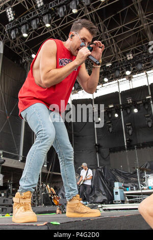 Oshkosh, Wisconsin, USA. 21 Juni, 2018. RUSSELL DICKERSON während Land USA Music Festival bei Ford Festival Park in Oshkosh, Wisconsin Credit: Daniel DeSlover/ZUMA Draht/Alamy leben Nachrichten Stockfoto