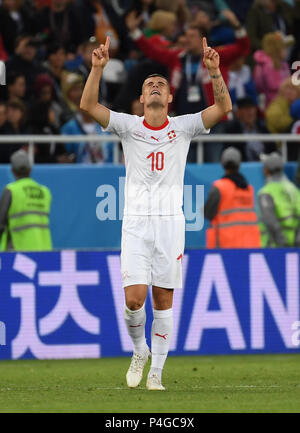 Kaliningrad, Russland. 22. Juni, 2018. Granit Xhaka der Schweiz feiert seine zählen während der FIFA WM 2018 Gruppe E Übereinstimmung zwischen der Schweiz und Serbien in Kaliningrad, Russland, 22. Juni 2018. Credit: Chen Cheng/Xinhua/Alamy leben Nachrichten Stockfoto