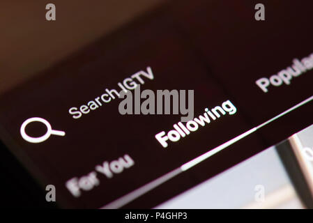 New York, USA - 21. Juni 2018: auf Instagram IGTV Menü schließen, bis der Bildschirm des Smartphones Suche Stockfoto