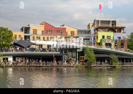 Berlin, Deutschland, Neu eröffnete Holz- Markt 25 im Holzmarktstrasse in Berlin-Friedrichshain Stockfoto