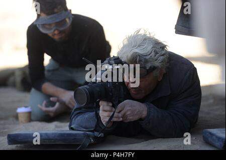 Original Film Titel: MAD MAX: FURY ROAD. Englischer Titel: MAD MAX: FURY ROAD. Regisseur: George Miller. Jahr: 2015. Stars: George Miller. Credit: VILLAGE ROADSHOW/Album Stockfoto