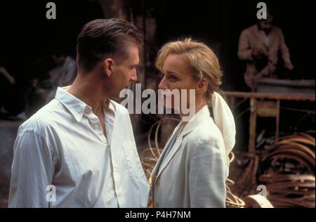 Original Film Titel: Der englische Patient. Englischer Titel: Der englische Patient. Regisseur: Anthony Minghella. Jahr: 1996. Stars: Kristin Scott Thomas, Ralph Fiennes. Credit: MIRAMAX/Album Stockfoto