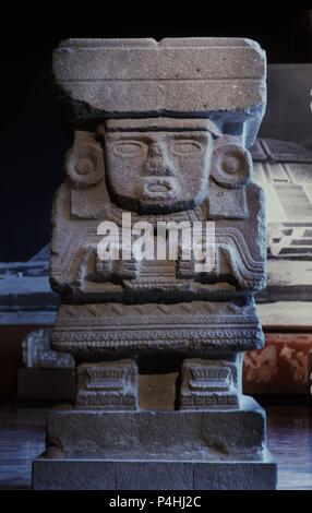 MONOLITO DE CHALCHIUTLICUE ENCONTRADO JUNTO A LA PIRAMIDE DE LA LUNA - TEOTHIHUACAN - CRONOLOGIA: PERIODO CLASSIC. Lage: MUSEO NACIONAL DE ANTROPOLOGIA, Mexiko-stadt, CIUDAD DE MEXICO. Stockfoto