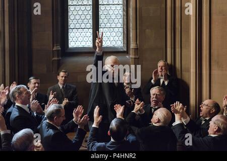 Original Film Titel: Darkest Hour. Englischer Titel: Darkest Hour. Regisseur: Joe Wright. Jahr: 2017. Stars: GARY OLDMAN. Credit: WORKING TITLE FILMS/Album Stockfoto