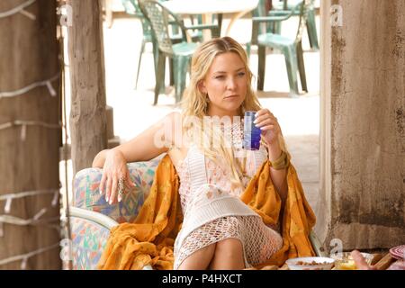 Original Film Titel: ROCK der Kasbah. Englischer Titel: ROCK der Kasbah. Regisseur: Barry Levinson. Jahr: 2015. Stars: Kate Hudson. Credit: DUNE FILME/Album Stockfoto