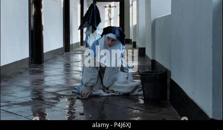 Original Film Titel: LA RELIGIEUSE. Englischer Titel: LA RELIGIEUSE. Film Regie: GUILLAUME NICLOUX. Jahr: 2013. Stars: PAULINE ETIENNE. Credit: LES FILMS DU WORSO/Album Stockfoto