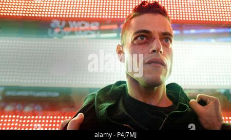 Original Film Titel: Roboter. Englischer Titel: Herr Roboter. Regisseur: SAM ESMAIL. Jahr: 2015. Stars: RAMI MALEK. Quelle: UNIVERSAL KABEL PRODUKTIONEN/Album Stockfoto