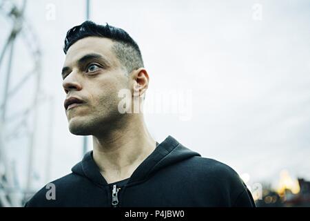 Original Film Titel: Roboter. Englischer Titel: Herr Roboter. Regisseur: SAM ESMAIL. Jahr: 2015. Stars: RAMI MALEK. Quelle: UNIVERSAL KABEL PRODUKTIONEN/Album Stockfoto