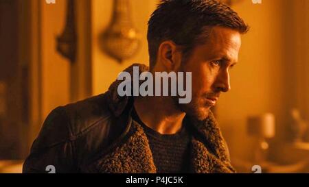 Original Film Titel: Blade Runner 2049. Englischer Titel: Blade Runner 2049. Regisseur: DENIS VILLENEUVE. Jahr: 2017. Stars: Ryan Gosling. Quelle: ALCON ENTERTAINMENT/Columbia Pictures/Album Stockfoto