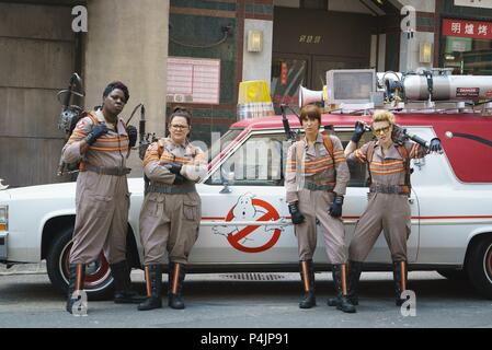 Original Film Titel: Ghostbusters. Englischer Titel: Ghostbusters. Regisseur: PAUL FEIG. Jahr: 2016. Stars: MELISSA MCCARTHY; Kristen Wiig; KATE MCKINNON; LESLIE JONES. Credit: BERGSTEN MUSIC/Columbia Pictures/FEIGCO ENTERTAINMENT/LStar/Album Stockfoto