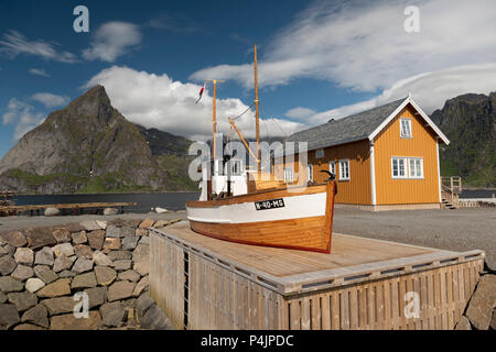 Anita's Seafood Restaurant, Reine Fischerdorf, Lofoten, Norwegen. Stockfoto