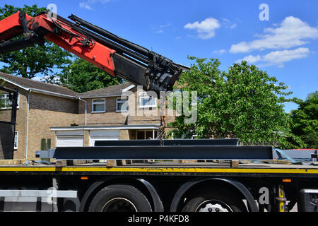 Ein Kran Stahl für eine Nebenstelle an einem Haus in der UK Stockfoto