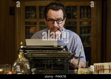 Original Film Titel: TRUMBO. Englischer Titel: TRUMBO. Regisseur: M. JAY ROACH. Jahr: 2015. Stars: BRYAN CRANSTON. Credit: Groundswell Productions/ShivHans Bilder / Album Stockfoto