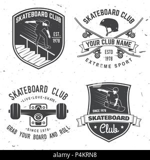 Satz von Skateboard club Abzeichen. Vector Illustration. Für skate club Embleme, Schilder und t-shirt Design. Vintage Typografie Design mit Skateboard, skate Truck und Helm. Extreme Sport. Stock Vektor