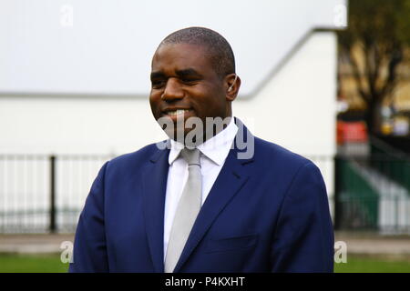 David Lammy britischer Abgeordneter der Labour-Partei im Bild auf College Green, Westminster , London, Großbritannien am 4th. März 2015. Britische Politiker. MPS. Russell Moore Portfolio-Seite. Stockfoto