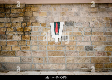 Vishnu (Hindu Gott) Symbol malte auf eine Wand an Sri Ranganathar Swamy Tempels Srirangam, Bezirk Tiruchirappalli, Tamil Nadu, Indien. Stockfoto