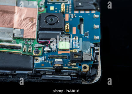 Reparatur, Restaurierung von Handy. Stockfoto