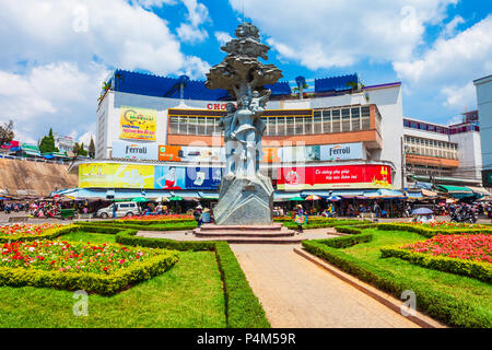 DALAT, VIETNAM - 13. MÄRZ 2018: Da Lat Center Markt in Dalat City in Vietnam. Stockfoto