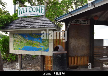 Schilder im Marsh Harbour Bahamas auf Great Abaco. Menüs für Restaurants, Zeichen für die Karte von Marsh Harbour. Stockfoto