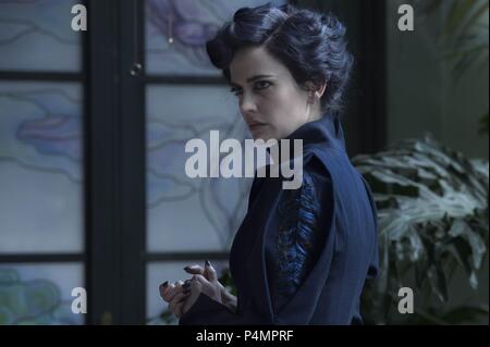 Original Film Titel: MISS PEREGRINE HAUS FÜR BESONDERE KINDER. Englischer Titel: MISS PEREGRINE HAUS FÜR BESONDERE KINDER. Regisseur: Tim Burton. Jahr: 2016. Stars: EVA GREEN. Credit: CHERNIN ANIMATION/ST. PETERSBURG CLEARWATER FILM AUSSCHUSS/Album Stockfoto