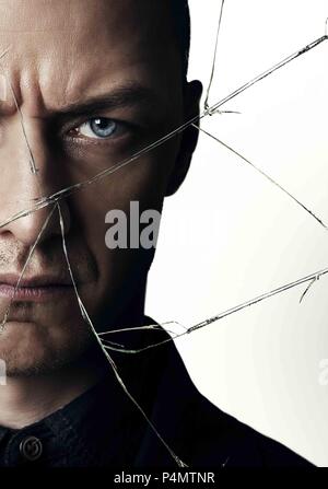 Original Film Titel: Teilen. Englischer Titel: SPLIT. Regisseur: M.NIGHT SHYAMALAN. Jahr: 2016. Stars: JAMES MCAVOY. Credit: BLINDING EDGE PICTURES/BLUMHOUSE PRODUKTIONEN/Album Stockfoto