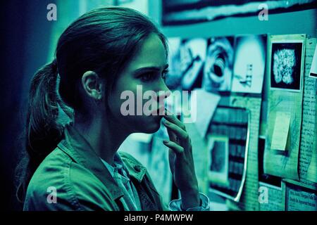 Original Film Titel: Ringe. Englischer Titel: Ringe. Regisseur: F. JAVIER GUTIERREZ. Jahr: 2016. Stars: MATILDA LUTZ. Credit: BENDERSPINK/MACARI/EDELSTEIN/PARKES MACDONALD BILD NATION/Album Stockfoto