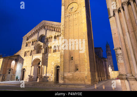 Parma - die Kuppel - Dom (La Kathedrale Santa Maria Assunta). Stockfoto