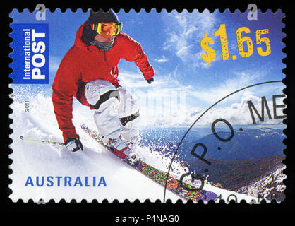 Australien - ca. 2011: eine stornierte Briefmarke aus Australien, Skifahren in Australien, im Jahr 2011 herausgegeben. Stockfoto