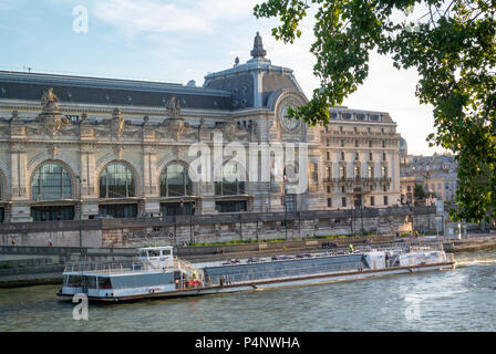 Musée d'Orsay, Musée d'Orsay, das ist ein ehemaliger Gare d'Orsay auf Seine, Paris, IDF, Frankreich Stockfoto