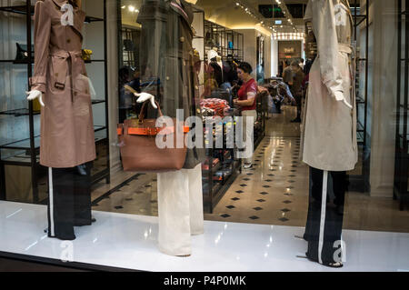 Moscou, Moskau, Russland. 23. Juni 2018. Schaufenster im GUM Moskau Credit: Aleksei Sukhorukov/ZUMA Draht/Alamy leben Nachrichten Stockfoto