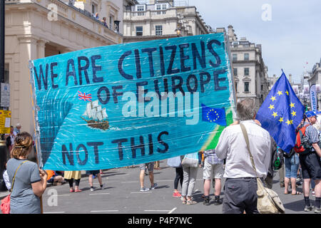 London, Großbritannien. 23 Jun, 2018: Demonstranten nehmen an der Abstimmung März in London für eine sinnvolle Abstimmung über die endgültige Brexit Abkommen zwischen der britischen Regierung und der Europäischen Union statt. Credit: Bradley Smith/Alamy Leben Nachrichten. Stockfoto