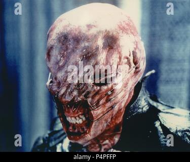 Original Film Titel: HELLRAISER. Englischer Titel: HELLRAISER. Regisseur: CLIVE BARKER. Jahr: 1987. Stars: NICHOLAS VINCE. Credit: CINEMARQUE-FILM FUTURES/NEUE WELT/Album Stockfoto