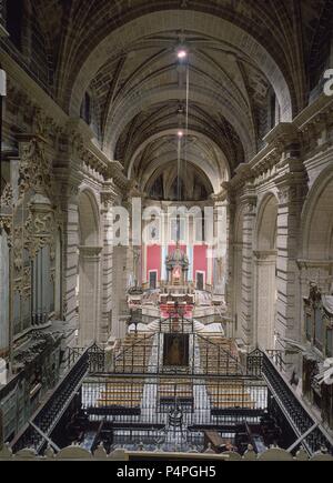 Interieur de la Iglesia Mayor Prioral DEL PUERTO DE SANTA MARIA. Lage: Iglesia Mayor Prioral, PUERTO DE SANTA MARIA, Cadiz, Andalusien, Spanien. Stockfoto