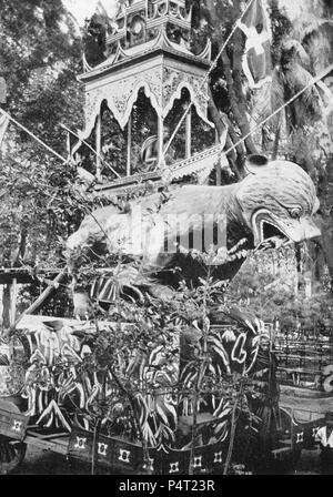 Halbton von der Beerdigung Auto, oder pongyi Byan, für einen buddhistischen Mönch in Birma, circa 1890. Der Sarg befindet sich über der Abbildung eines Tigers essen ein Reh. Von Judson, der Held von Burma, 1923 Stockfoto