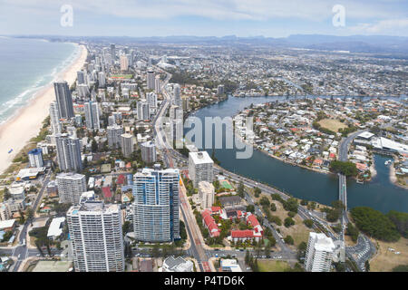 Nerang River in Surfer's Paradise, Gold Coast, Queensland, Australien. Dies ist eines der beliebtesten Reiseziel in Australien. Stockfoto