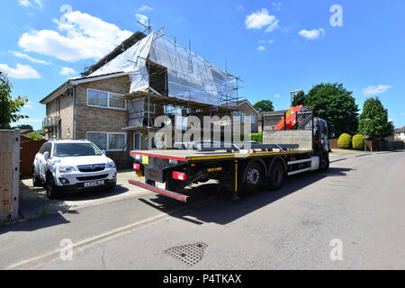 Ein Kran Stahl für eine Nebenstelle an einem Haus in der UK Stockfoto