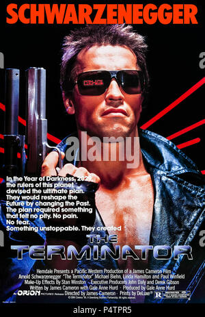 Der Terminator (1984) unter der Regie von James Cameron und Hauptdarsteller von Arnold Schwarzenegger, Linda Hamilton, Michael Biehn. Ein Android reist in der Zeit zurück, um die Mutter eines zukünftigen Widerstand Führer zu töten. Stockfoto