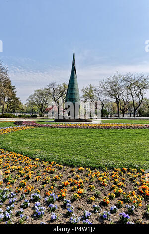 Die Hundertjahrfeier Denkmal von István 1972 Kiss, zum Gedenken an den 100. Jahrestag der Vereinigung von Pest und Buda, Budapest, Ungarn. Stockfoto