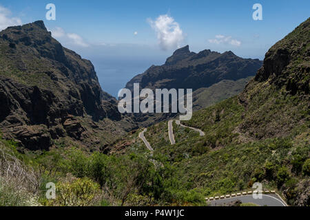 Teno Gebirge, Teneriffa. TF-436, einer der schönsten Straße der Welt im westlichen Teil von Teneriffa, Santiago del Teide, Masca link Stockfoto