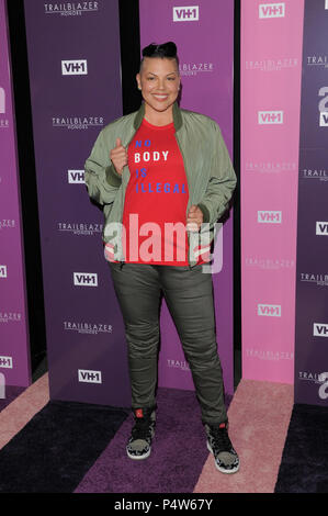 NEW YORK, NY - 21. Juni: Schauspielerin Sara Ramirez besucht VH1 Trailblazer Ehrungen 2018 in der Kathedrale von St. John das Göttliche am 21. Juni 2018 in New York Stockfoto