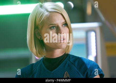 Original Film Titel: STAR TREK: In die Dunkelheit. Englischer Titel: STAR TREK: In die Dunkelheit. Regisseur: J.J Abrams. Jahr: 2013. Stars: ALICE EVE. Quelle: Paramount Pictures/Album Stockfoto