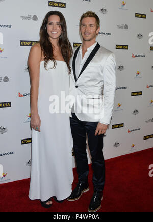 Ryan Kwanten und Frau am G'day USA Los Angeles-Aussie Auszeichnungen im JW Marriott Hotel in Los Angeles. Ryan Kwanten und Frau 133 - - - - - - - - - - - - - Red Carpet Event, Vertikal, USA, Filmindustrie, Prominente, Fotografie, Bestof, Kunst, Kultur und Unterhaltung, Topix Prominente Fashion/Vertikal, Besten, Event in Hollywood Leben - Kalifornien, Roter Teppich und backstage, USA, Film, Stars, Film Stars, TV Stars, Musik, Promis, Fotografie, Bestof, Kunst, Kultur und Unterhaltung, Topix, Vertikal, Familie von aus dem Jahr 2014, Anfrage tsuni@Gamma-USA.com Husba Stockfoto