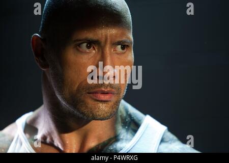 Original Film Titel: Schneller. Englischer Titel: Schneller. Regisseur: GEORGE TILLMAN JR.. Jahr: 2010. Stars: der Rock. Credit: CASTLE ROCK ENTERTAINMENT/Album Stockfoto