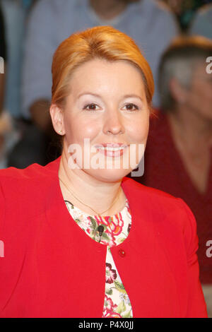 Gäste bei Markus Lanz Talkshow in Hamburg bietet: Franziska Giffey (Politikerin) Wo: Hamburg, Deutschland Wann: 22. Mai 2018 Credit: Becher/WENN.com Stockfoto