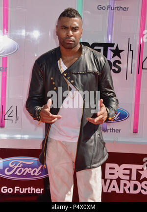 Ginuwine012 bei der Ankunft der WETTE 14 Auszeichnungen 2014 im Nokia Theater in Los Angeles. Ginuwine012 - - - - - - - - - - - - - Red Carpet Event, Vertikal, USA, Filmindustrie, Prominente, Fotografie, Bestof, Kunst, Kultur und Unterhaltung, Topix Prominente Fashion/Vertikal, Besten, Event in Hollywood Leben - Kalifornien, Roter Teppich und backstage, USA, Film, Stars, Film Stars, TV Stars, Musik, Promis, Fotografie, Bestof, Kunst, Kultur und Unterhaltung, Topix, drei Viertel, vertikal, eine Person aus dem Jahr 2014, Anfrage tsuni@Gamma-USA.com Stockfoto