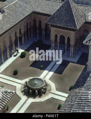 PATIO DE LOS LEONES CONSTRUIDO POR MOHAMMED V - SIGLO XIV. Ort: ALHAMBRA - PATIO DE LOS LEONES, Granada, Spanien. Stockfoto