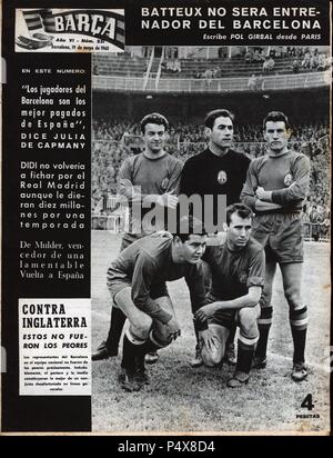 Portada de la Revista "Barça" Nr. 231, del 19 de Mayo de 1960. Fotografía de Vergés, Ramallets, Segarra, eulogio Martínez y Gracia en un Partido de la selección Española contra Inglaterra celebrado El 15 de Mayo de 1960 en el Estadio Santiago Bernabeu, en Madrid. Stockfoto